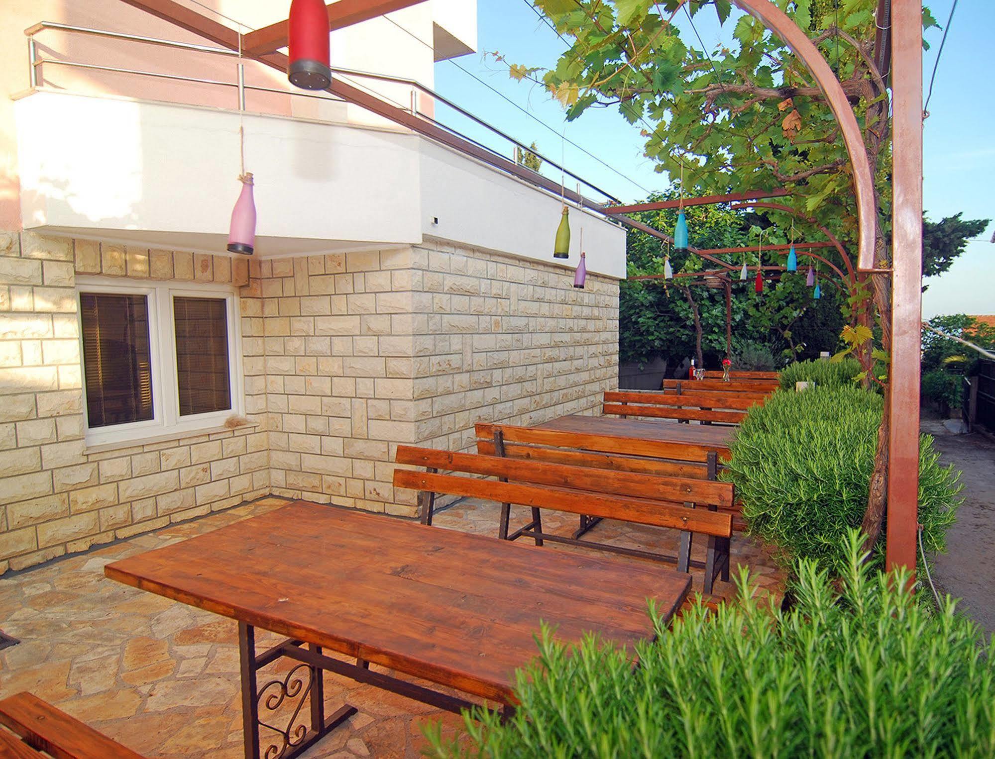 Apartments Kairos Seget Vranjica Luaran gambar