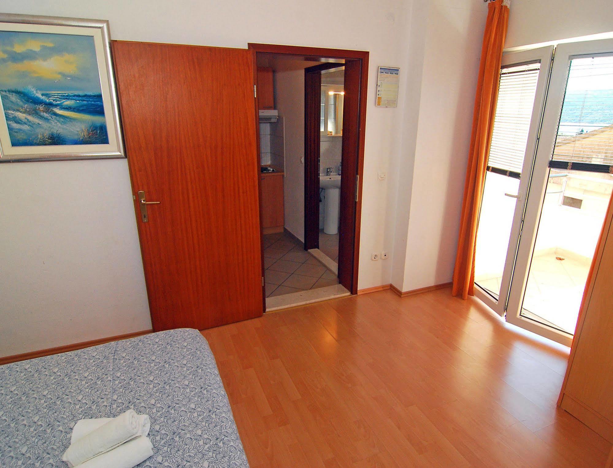 Apartments Kairos Seget Vranjica Luaran gambar